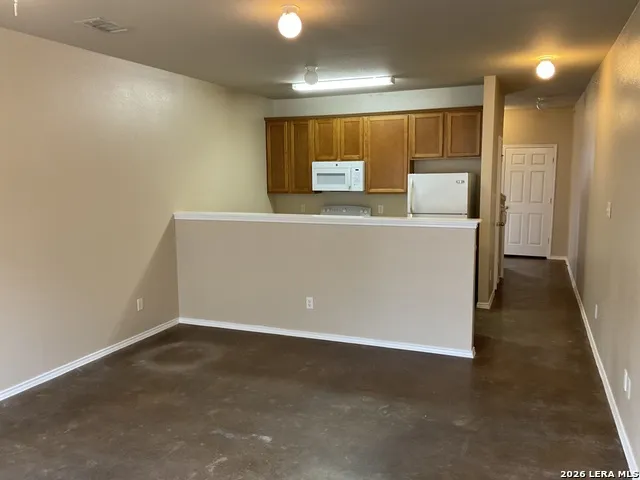 10802 Mathom Landing Universal City, TX 78148