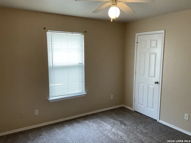 10802 Mathom Landing Universal City, TX 78148