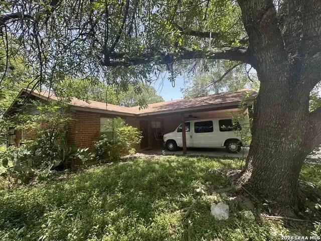 1521 Eichen New Braunfels, TX 78130