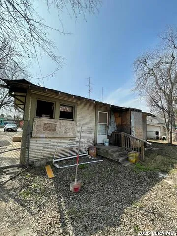 737 Porter st San Antonio, TX 78210