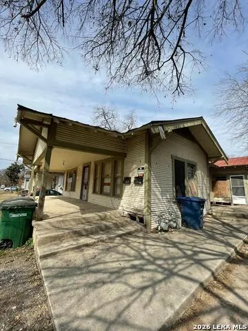 737 Porter st San Antonio, TX 78210