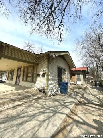 737 Porter st San Antonio, TX 78210