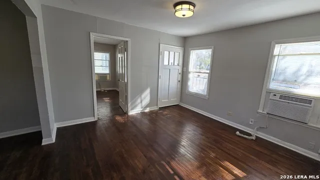 323 Claremont San Antonio, TX 78209