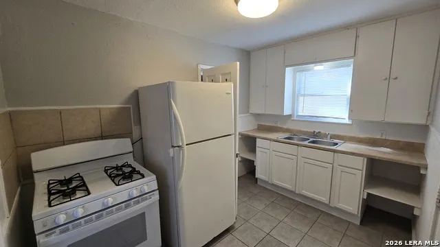 323 Claremont San Antonio, TX 78209