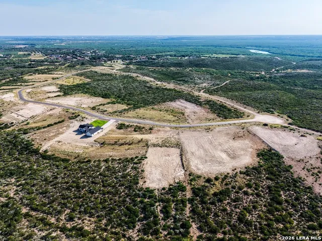 552 PASEO DEL LAGO Eagle Pass, TX 78852