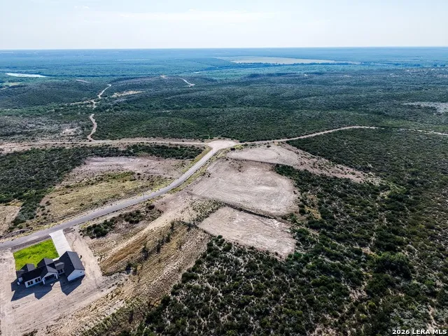 552 PASEO DEL LAGO Eagle Pass, TX 78852