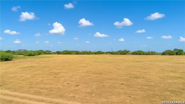 4425 E US HIGHWAY 90 Seguin, TX 78155
