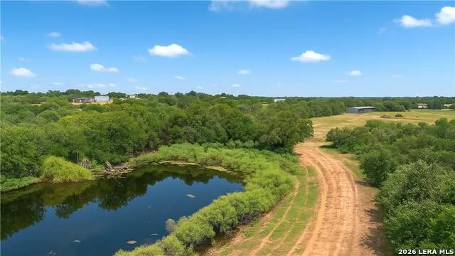 4425 E US HIGHWAY 90 Seguin, TX 78155