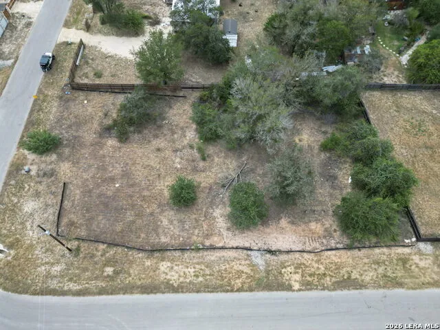 100 Villa Ridge Poteet, TX 78065