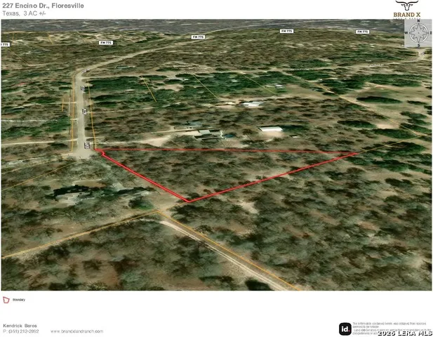 227 Encino Dr Floresville, TX 78114