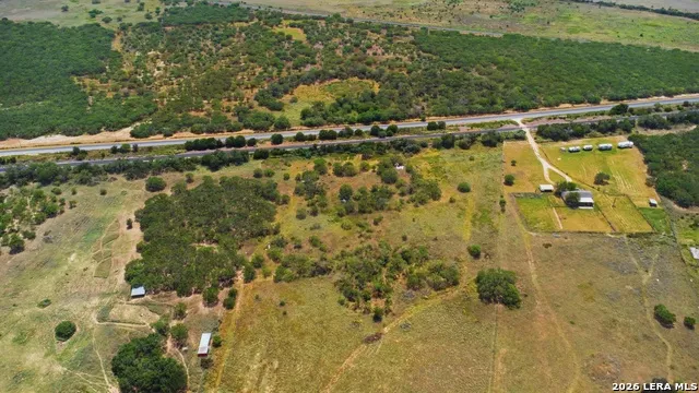 18347 COUNTY ROAD 163 Elmendorf, TX 78112