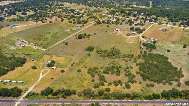 18347 COUNTY ROAD 163 Elmendorf, TX 78112
