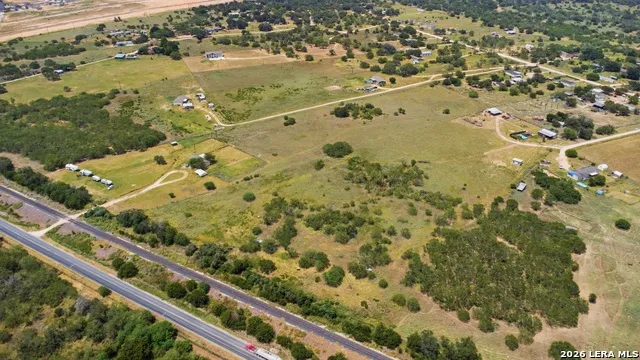 18347 COUNTY ROAD 163 Elmendorf, TX 78112