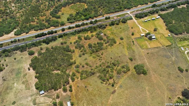 18347 COUNTY ROAD 163 Elmendorf, TX 78112