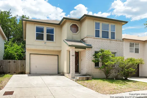 10106 AMBER FLORA DR