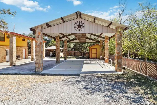 2481 LAKESHORE DR Canyon Lake, TX 78133