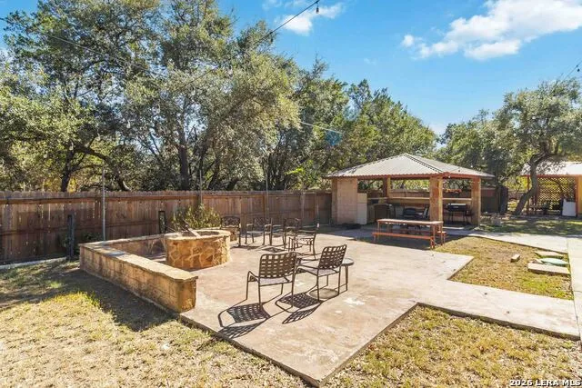 2481 LAKESHORE DR Canyon Lake, TX 78133