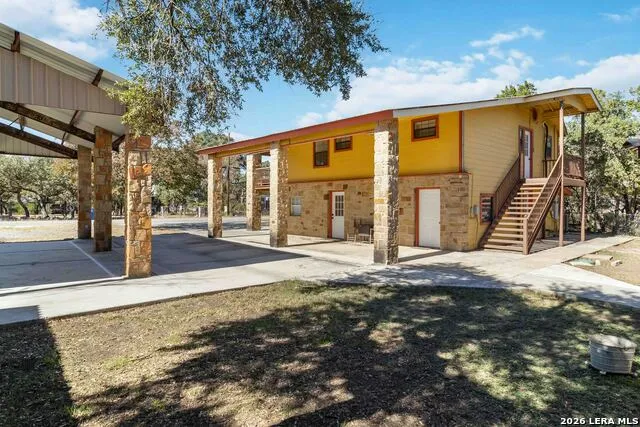 2481 LAKESHORE DR Canyon Lake, TX 78133