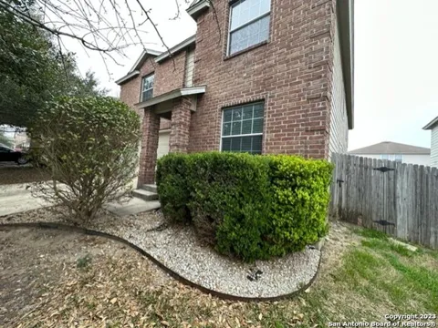 2111 RED ROCK XING