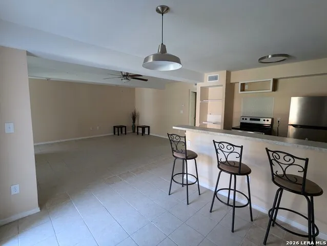 3718 PLEASANTON RD Unit 2-104 San Antonio, TX 78221