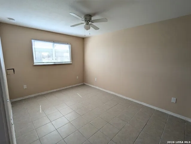 3718 PLEASANTON RD Unit 2-104 San Antonio, TX 78221