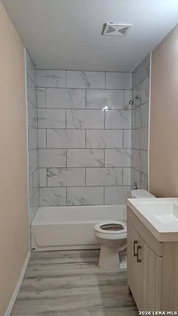 3718 PLEASANTON RD Unit 2-104 San Antonio, TX 78221
