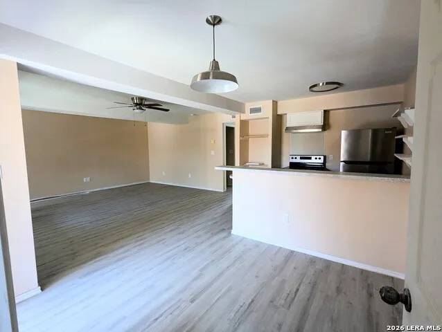 3718 PLEASANTON RD Unit 2-104 San Antonio, TX 78221