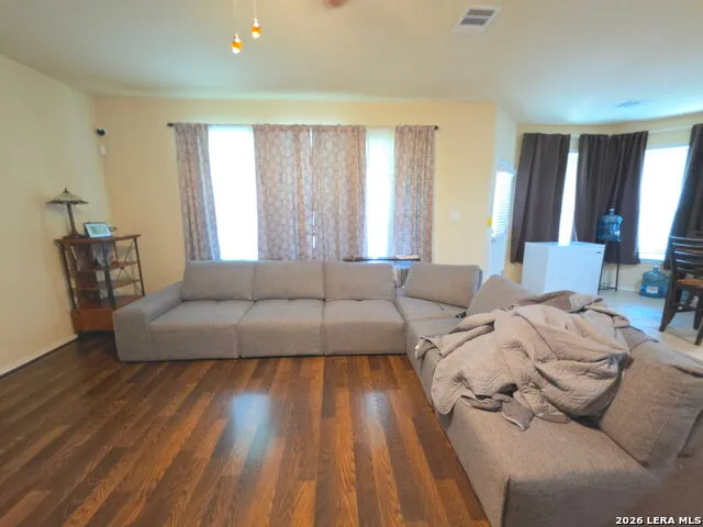 226 GROVE PL Cibolo, TX 78108