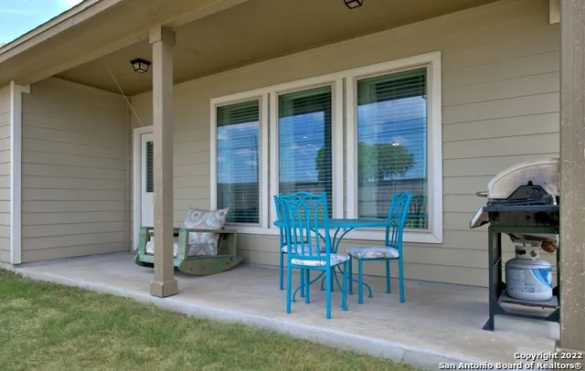 4315 Roundhay Park Converse, TX 78109