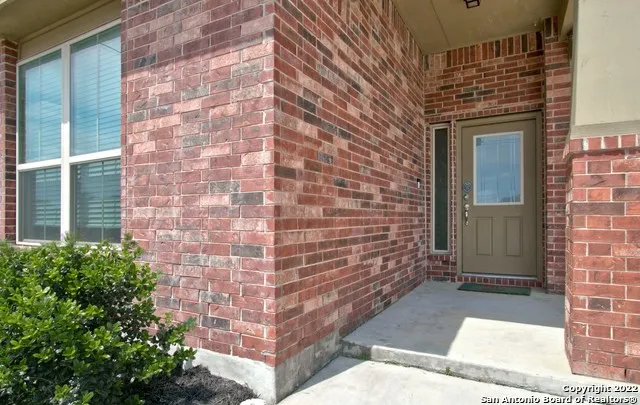 4315 Roundhay Park Converse, TX 78109