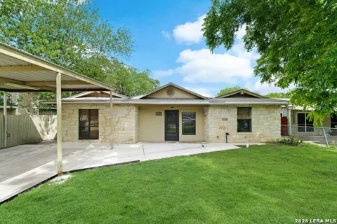 2402 LAKE LOUISE DR