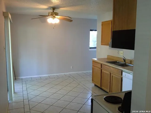 8448 Dixon Ridge San Antonio, TX 78239