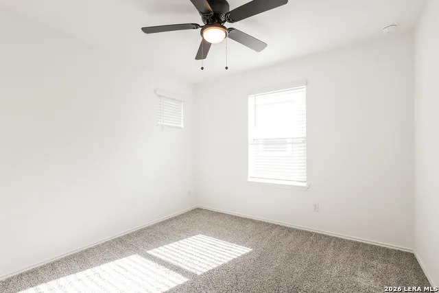13210 HAGERD LOOP St Hedwig, TX 78152