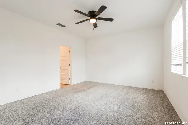 13210 HAGERD LOOP St Hedwig, TX 78152