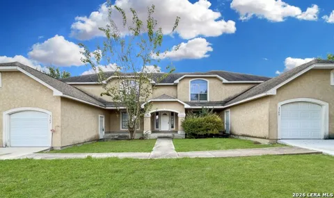 3143 DOUGLAS FIR DR