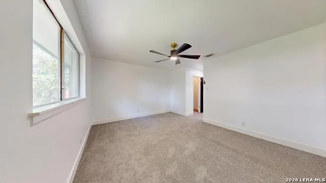 318 Renee Converse, TX 78109