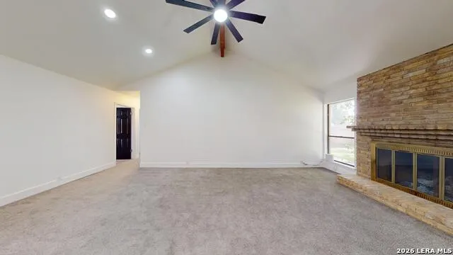 318 Renee Converse, TX 78109