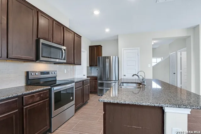 3644 SPACE CLOUD DR New Braunfels, TX 78130