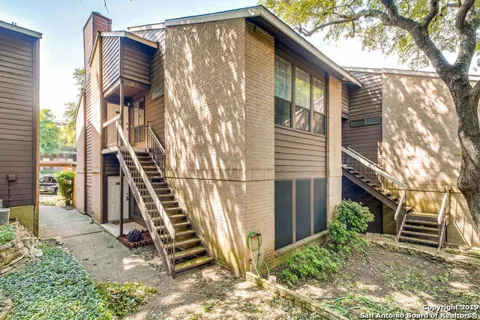 8633 DATAPOINT DR Unit 210