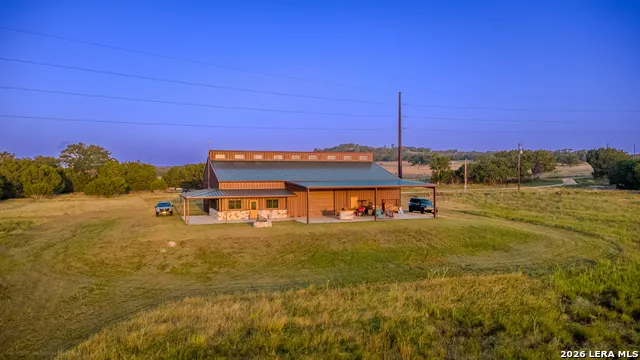 3259 Schumann Rd Stonewall, TX 78671