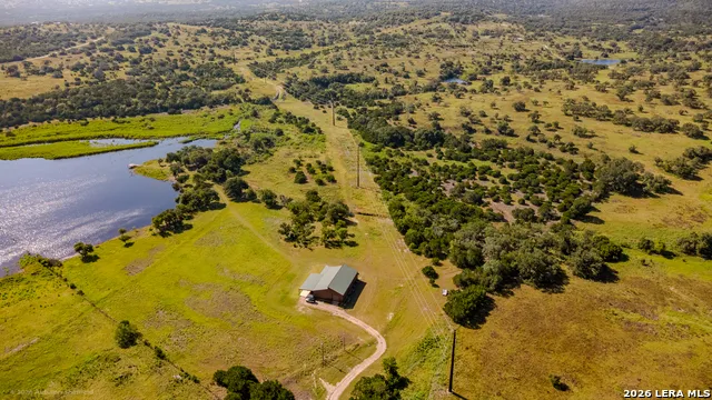 3259 Schumann Rd Stonewall, TX 78671