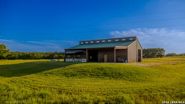 3259 Schumann Rd Stonewall, TX 78671