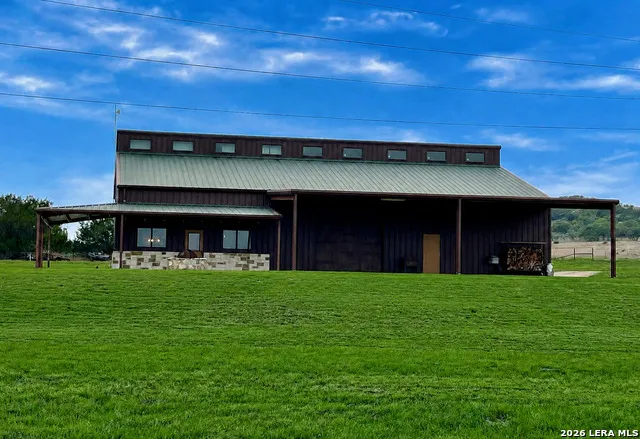 3259 Schumann Rd Stonewall, TX 78671