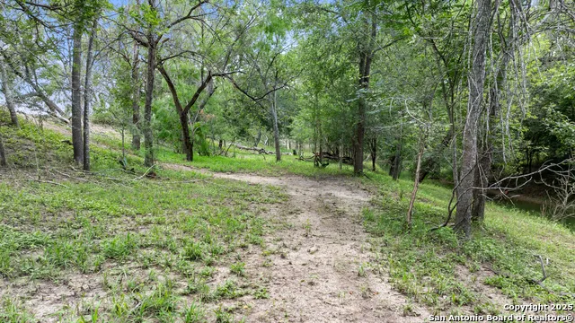 TBD CR 128 Floresville, TX 78114