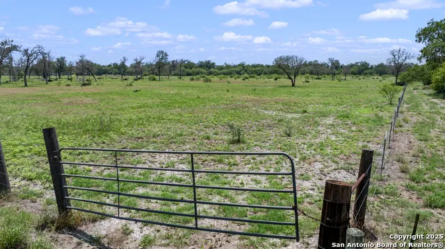 TBD CR 128 Floresville, TX 78114