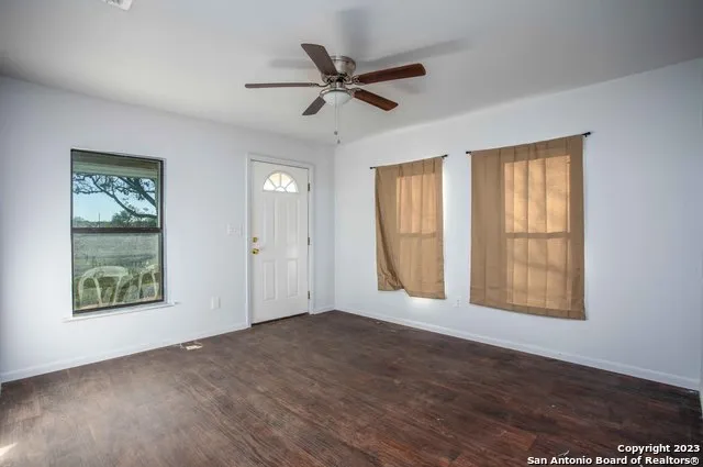 46 Fm 1621 Comfort, TX 78013