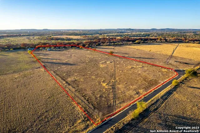 46 Fm 1621 Comfort, TX 78013