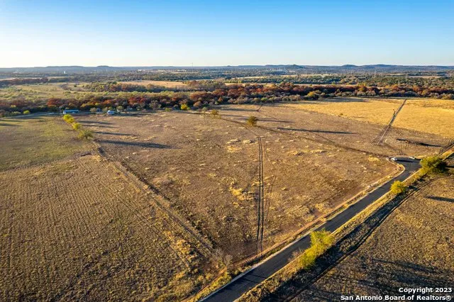46 Fm 1621 Comfort, TX 78013
