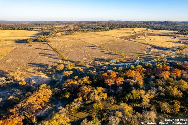 46 Fm 1621 Comfort, TX 78013