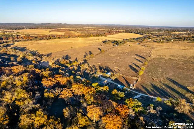 46 Fm 1621 Comfort, TX 78013